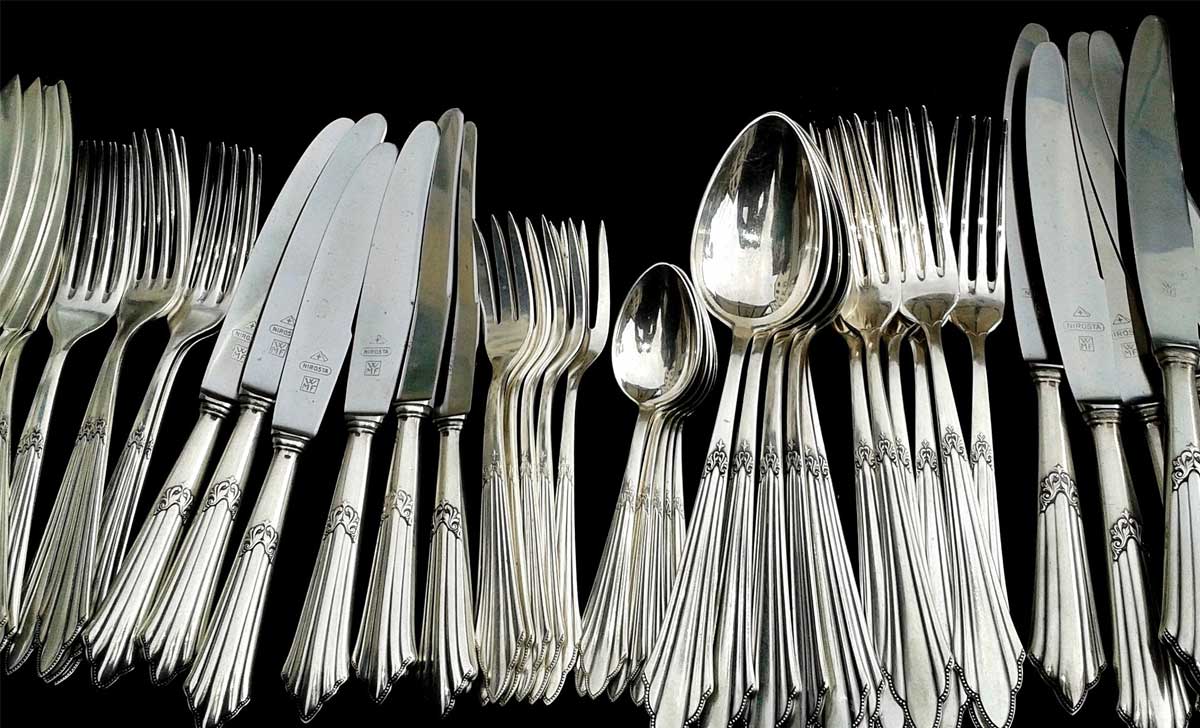 lauahõbe ja melhioori puhastamine