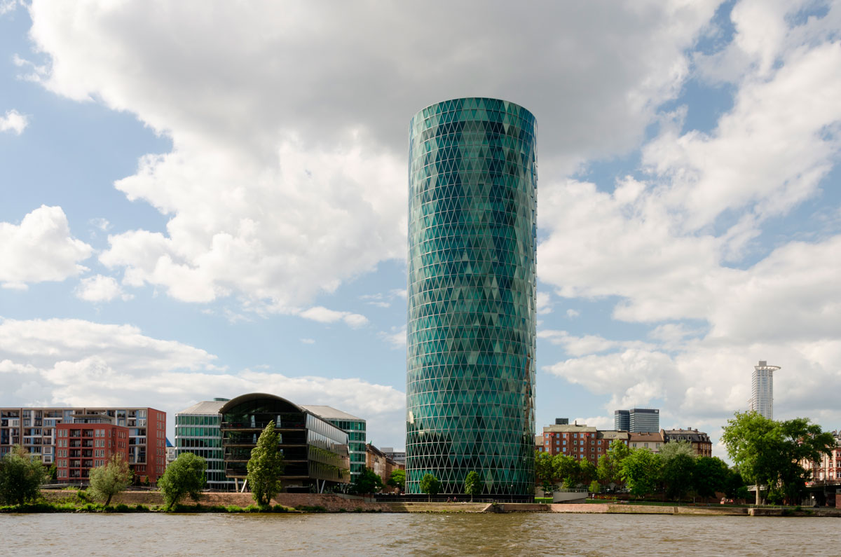 maini torn frankfurt