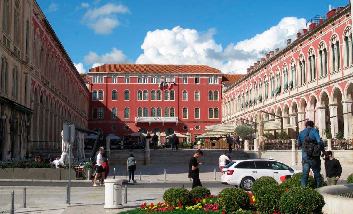 Prokuratiivi väljak