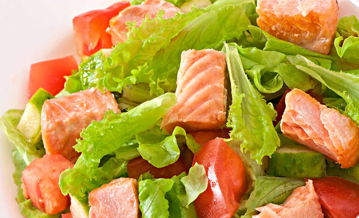 salat lõhe kõrvale