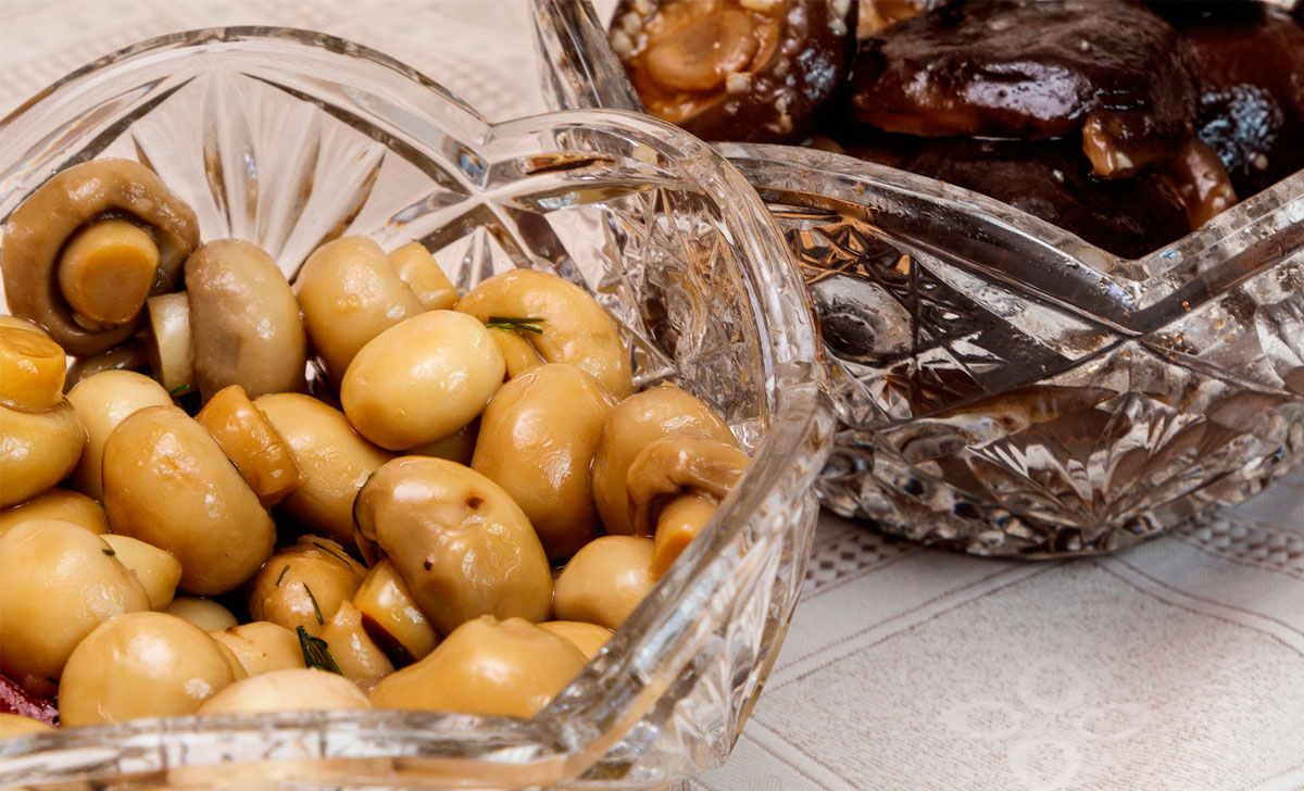 Šampinjonide marineerimine