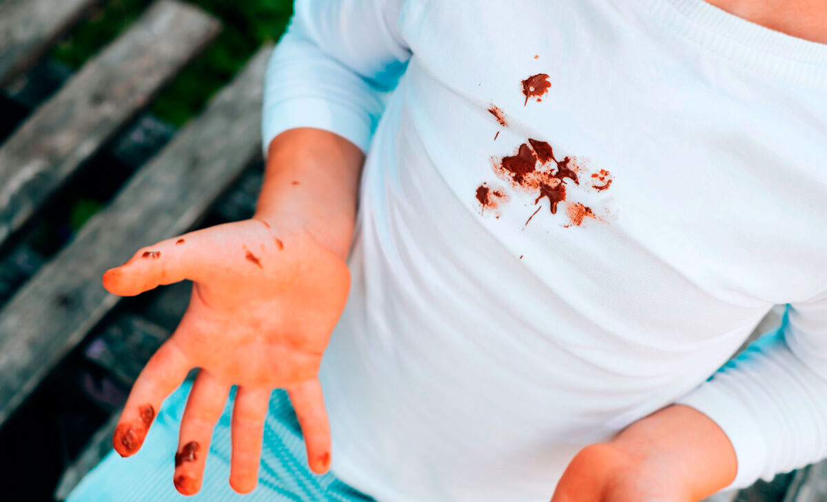 Šokolaadiplekkid riietel